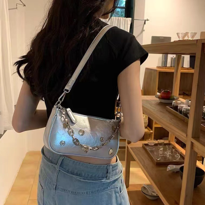 New niche crescent shape women's shoulder bag